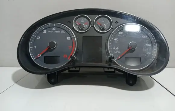 Audi A3 S3 8P Speedometer (instrument cluster) 8P0920982Q