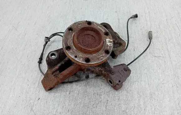 Volkswagen Crafter Front wheel hub spindle knuckle