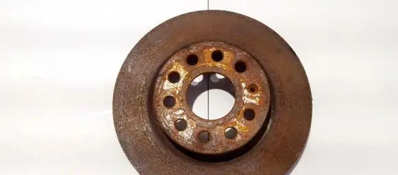 Volkswagen Golf V Front brake disc ventiliuojamas