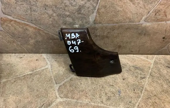 Mercedes-Benz GLE (W166 - C292) Other interior part A1666802371