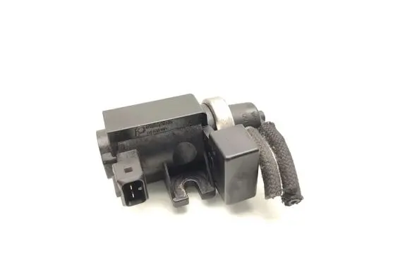 BMW 5 E60 E61 Vacuum valve 2247906 72279600