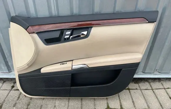 Mercedes-Benz S W221 Front door card panel trim A221720 A2217200822 A2217205648