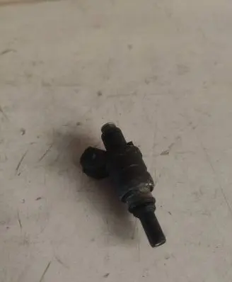 BMW 5 E60 E61 Fuel injector 1427240