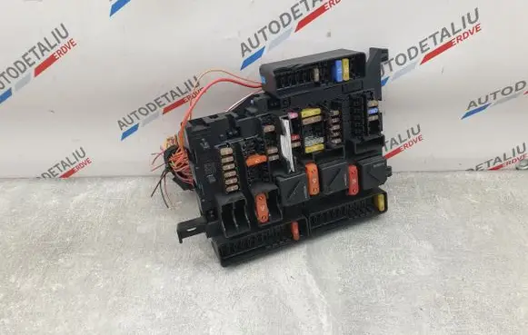BMW X1 F48 F49 Fuse module 9360501 61149360501