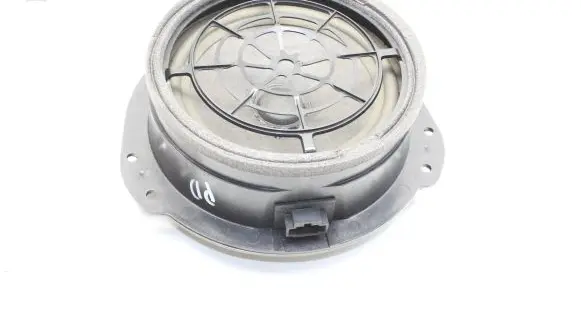 Audi TT TTS RS Mk3 8S Front door speaker 8S0035411
