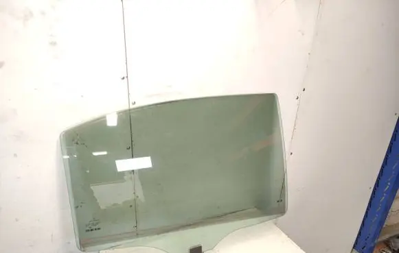 Mercedes-Benz S W221 Rear door window glass 43R000263 E000249