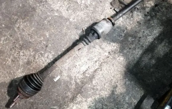 Front driveshaft