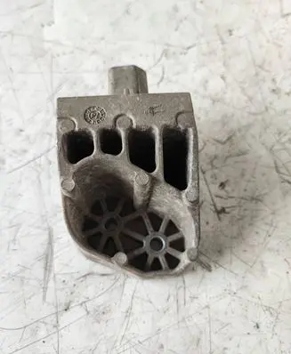 Maserati Ghibli Radiator mount bracket