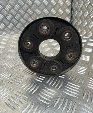 Volkswagen PASSAT B7 Rear prop shaft donut coupling/joint GAV01003