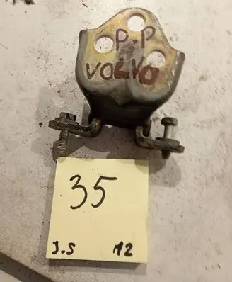 Volvo S40, V40 Front door lower hinge 30807204