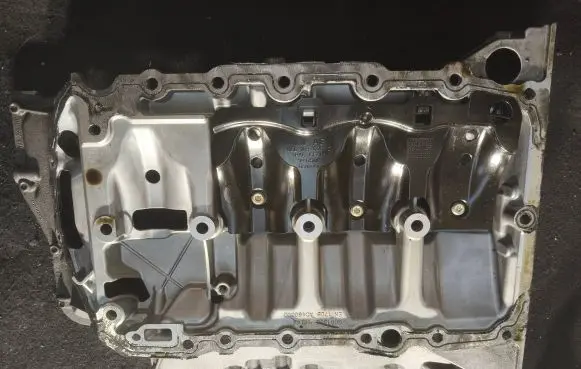 Audi A4 S4 B9 8W Oil sump 06l103602at