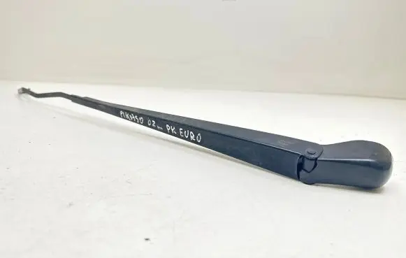 Citroen Xsara Picasso Front wiper blade arm