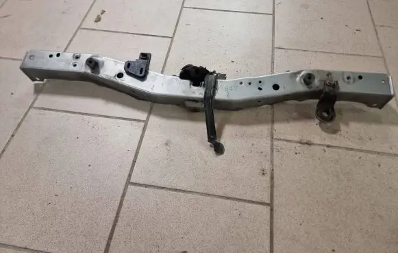 Toyota Prius (XW30) Top upper radiator support slam panel