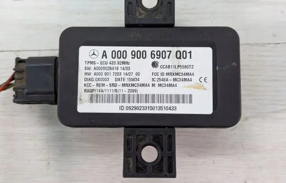 Mercedes-Benz C W205 Tire pressure control unit A0009006907Q01