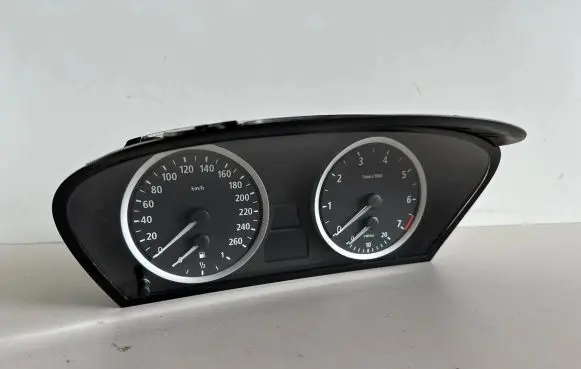 BMW 5 E60 E61 Speedometer (instrument cluster) 62119135245 110080213 9S0103V