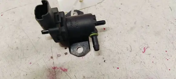 Citroen C4 II Turbo solenoid valve 9688124580