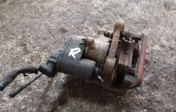 Volvo V70 Rear brake caliper