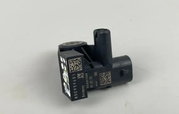 Volkswagen PASSAT B9 Airbag deployment crash/impact sensor 85E959651