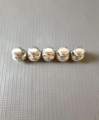 Toyota C-HR I Nuts/bolts 