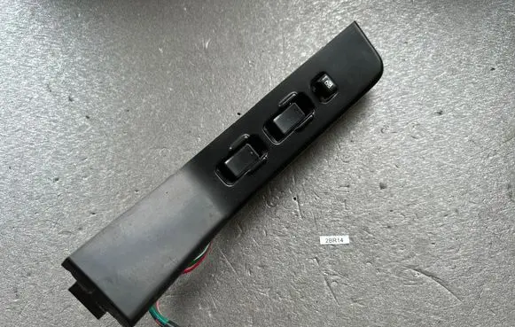 Nissan Patrol Y60 Other switches/knobs/shifts 8096127J00