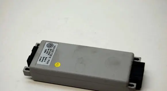 Volkswagen Golf V Phone control unit/module 1K0035729E