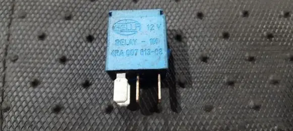 Nissan Qashqai Other relay 4RA00781303 252309F920
