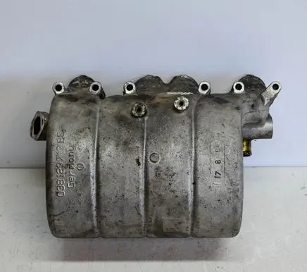 Volkswagen Caddy Intake manifold 038129713BE