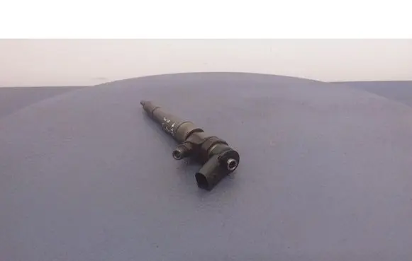 BMW 3 E46 Fuel injector 0445110131