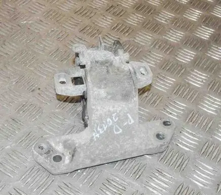Peugeot 508 II Engine mount bracket