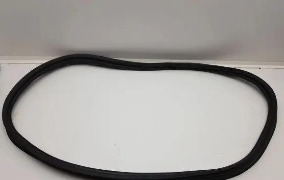 Trunk rubber seal (body)