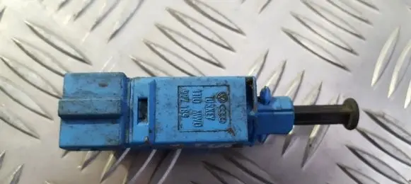 Volkswagen Golf IV Brake pedal sensor switch 1h0927189 927189