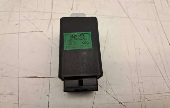 KIA Sportage Other relay 952403W200