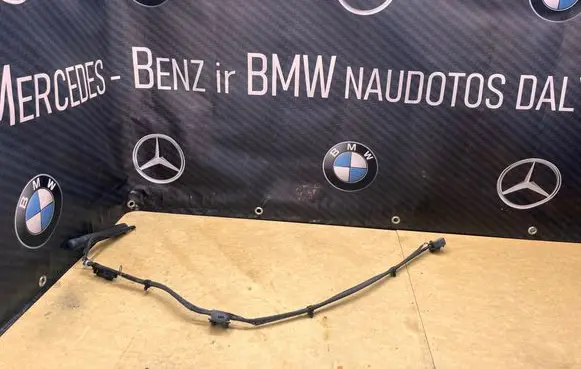 BMW 1 F20 F21 Windshield washer spray nozzle 7249646