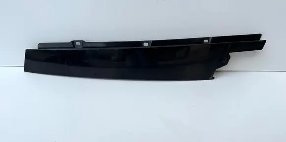 Volvo V40 Front door trim (molding) 31391184