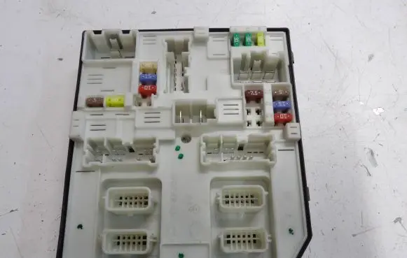 Renault Zoe Fuse box set 284B62494R 519561E01 USM2010