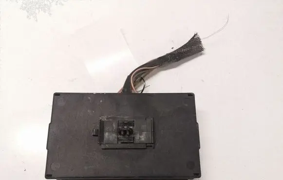 Citroen C4 I Picasso Relay mounting block 9632229480 97086100