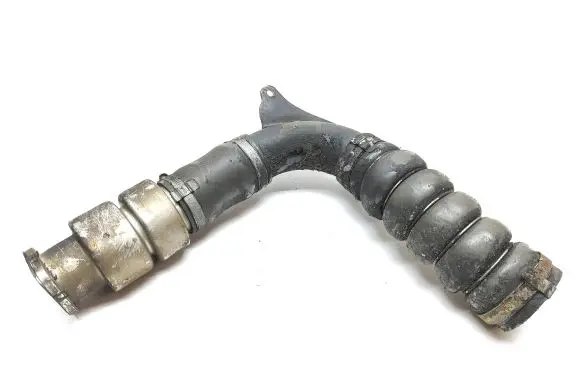 Ford Focus Intercooler hose/pipe AV616C750AD