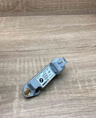 BMW 3 E46 Airbag deployment crash/impact sensor 6911038 0285002064 280504