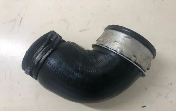 Audi A4 S4 B6 8E 8H Intercooler hose/pipe 3B0145834P