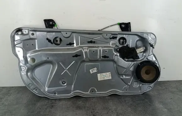 Volkswagen Polo IV 9N3 Front door window regulator with motor 