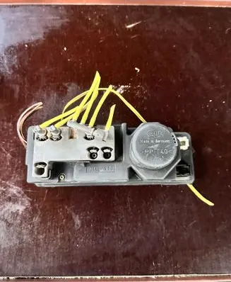 Mercedes-Benz E W210 Central locking vacuum pump 2108002948 00782844 0022012412040940