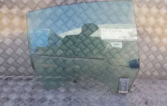 Volkswagen PASSAT CC Rear door window glass 3C8845206