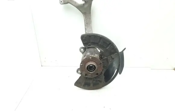 Volkswagen Phaeton Front wheel hub 4E0258M