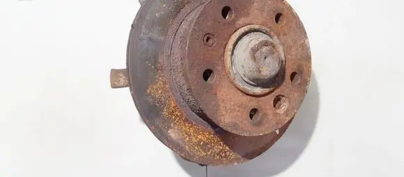 Volkswagen II LT Front wheel hub