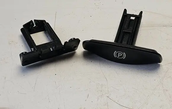 Mercedes-Benz Vito Viano W639 Hand brake release handle A6394270012