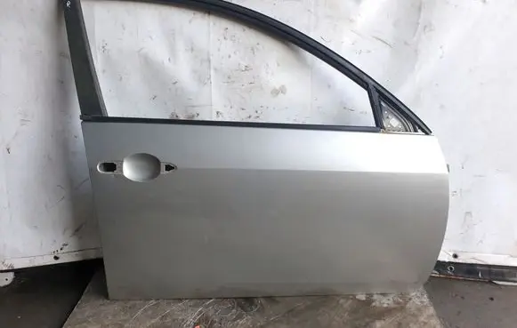 Nissan Primera Front door 