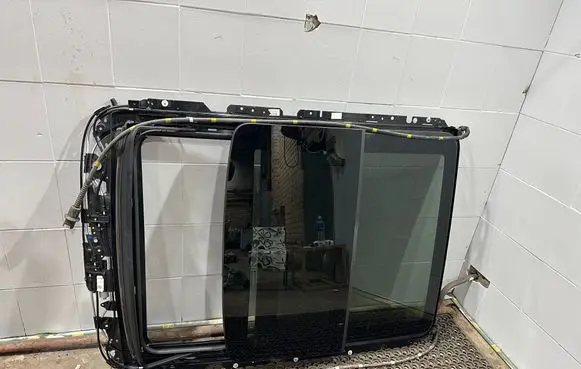 BMW X5 G05 Sunroof glass 5A31EB804