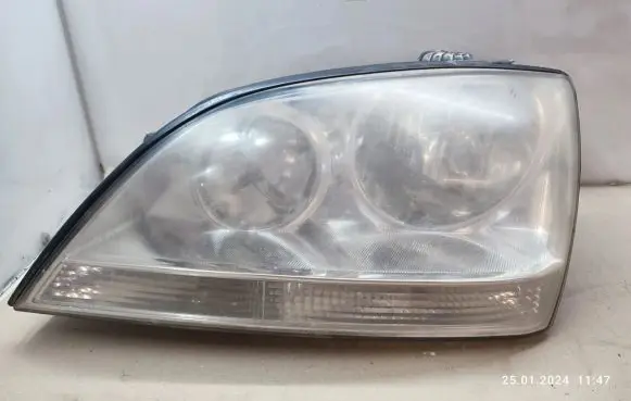KIA Sorento Headlight/headlamp