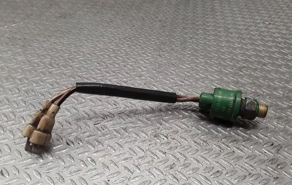 Mercedes-Benz Vito Viano W638 Air conditioning (A/C) pressure sensor 0048206710