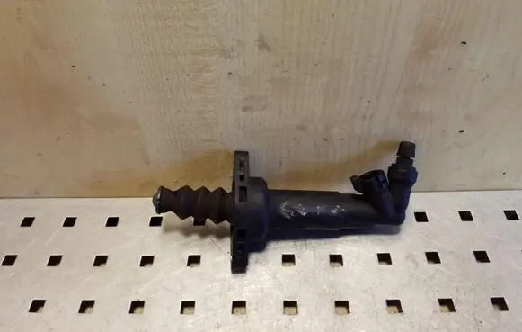 Skoda Octavia Mk1 (1U) Clutch slave cylinder 1J0721261J